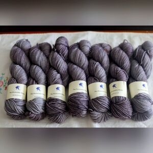 The Periwinkle Sheep Merino Worsted 7 skeins
